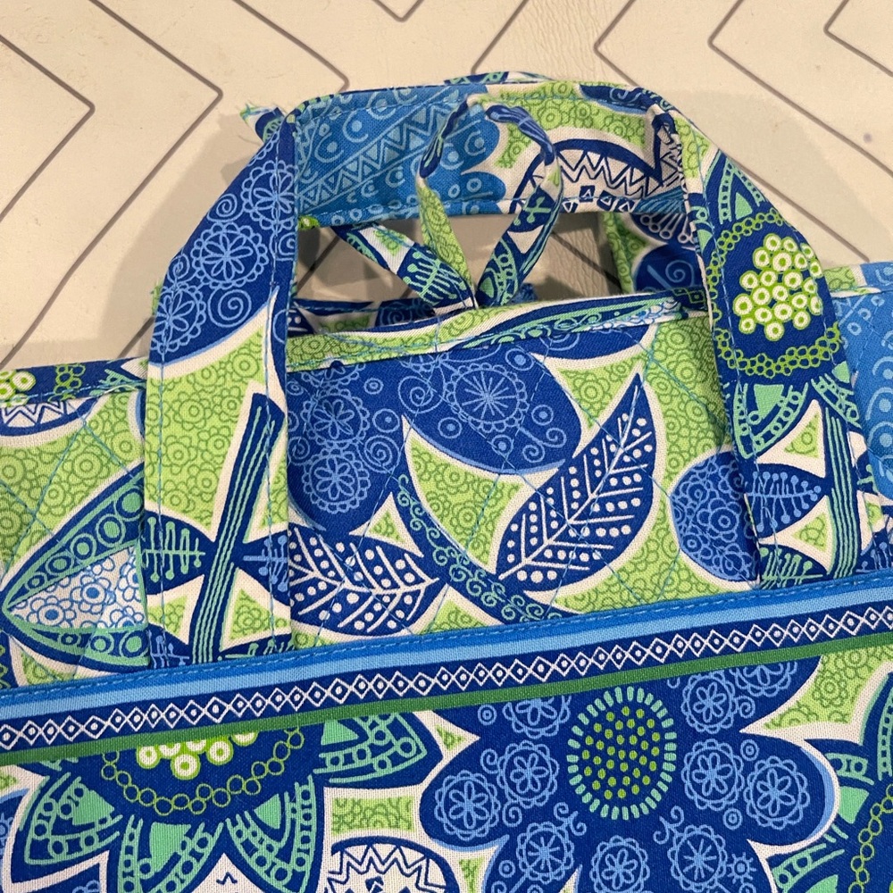 Vera Bradley Green and Blue Paisley Cosmetic Travel Organizer - Picture 4 of 12